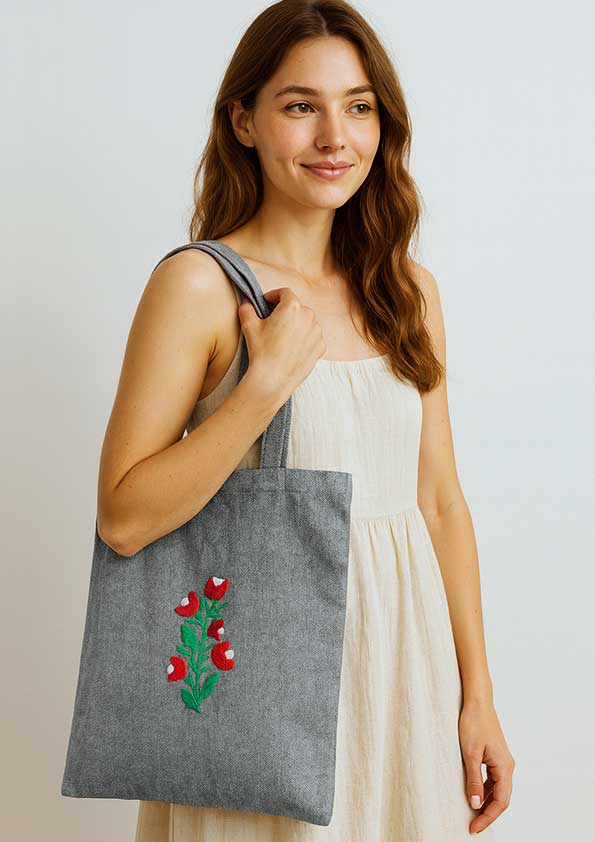 Torba bawełniana handmade z haftem – Tulipany z sercem