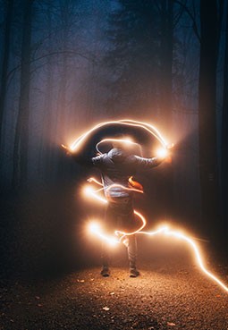 Słońce w opozycji lub kwadraturze do Merkurego w horoskopie urodzeniowym